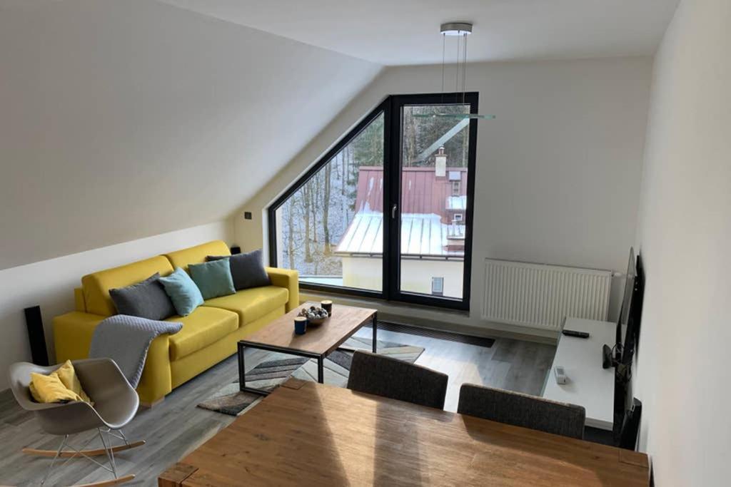 Apartman Peklo Врхлабі Екстер'єр фото