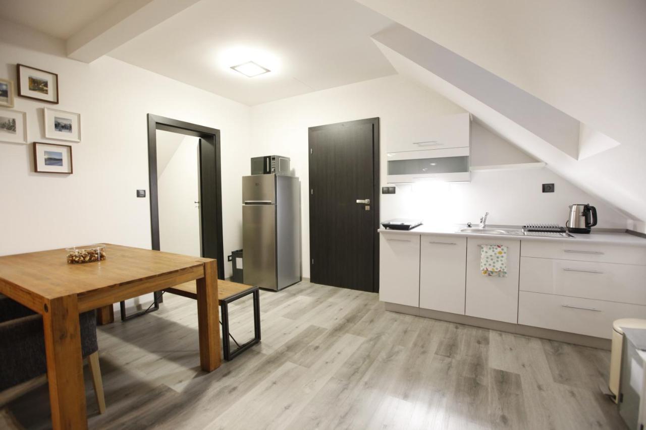 Apartman Peklo Врхлабі Екстер'єр фото